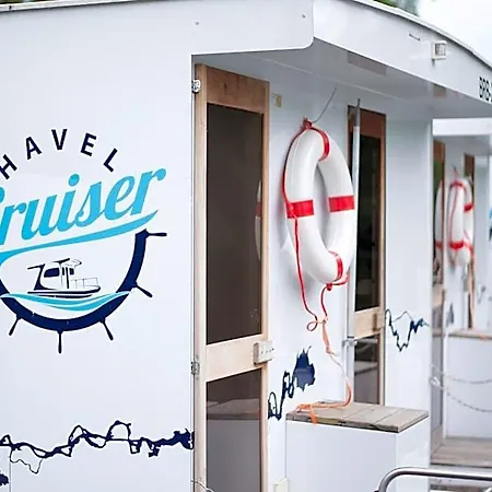 Hotel Havel-cruiser Hausboot-floesse Mit Stil Brandenburg (Brandenburg an der Havel)